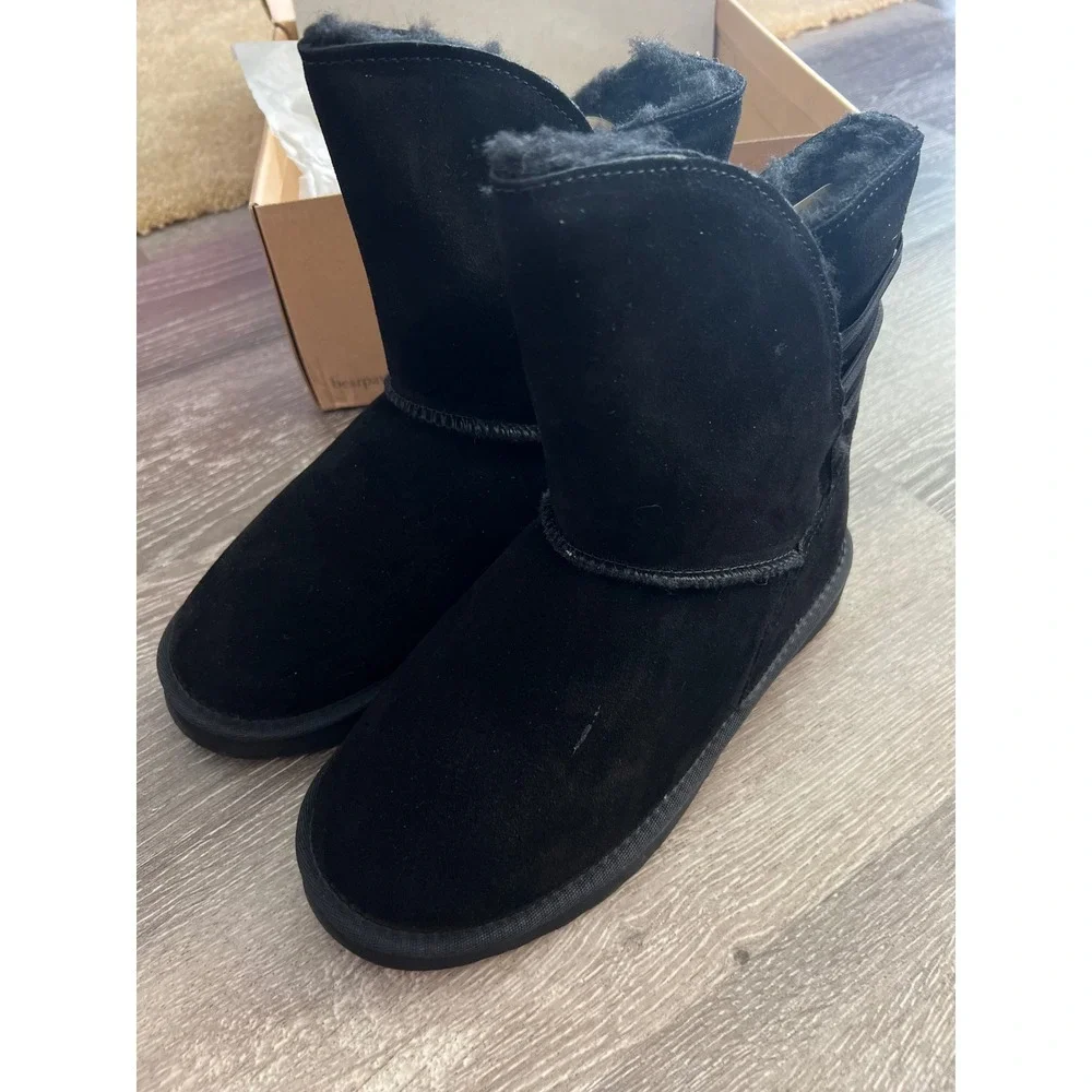 NEW Bearpaw Kylee Boot Women 9 Black NeverWet Suede Fur Lined Back Straps 2880W